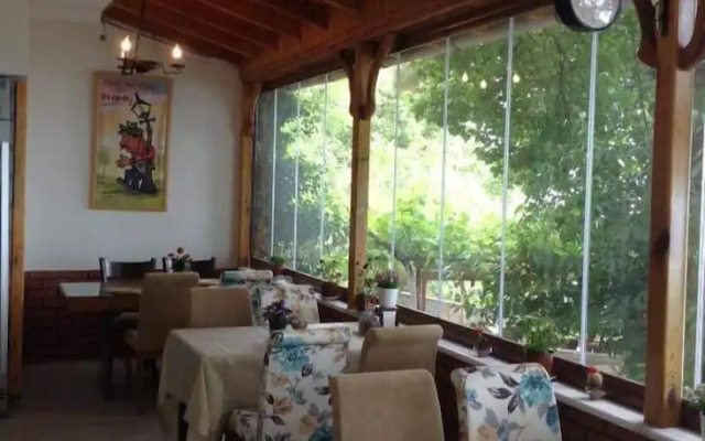 Hotel Mola