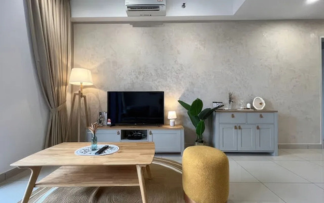 Trion Residence by Emily in Town