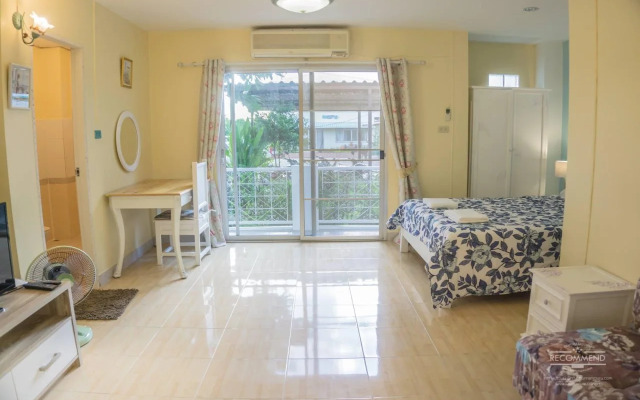 Rungnatee Place & Boutique Hotel