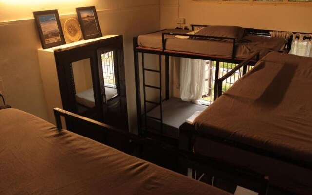 Piggy Hostel Varkala (formerly Short Giraffe)