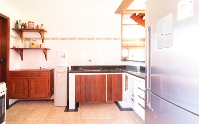 GB51 Excelente Casa 4 Suítes Vista Mar