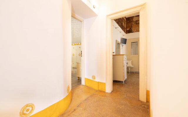 Camera Luce In Racale