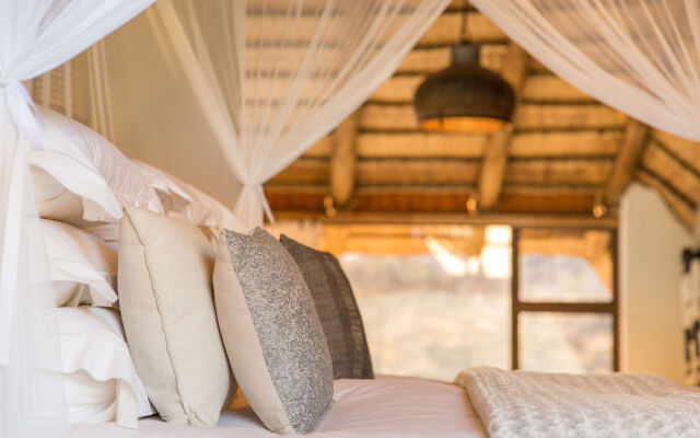 Royal Madikwe Game Lodge