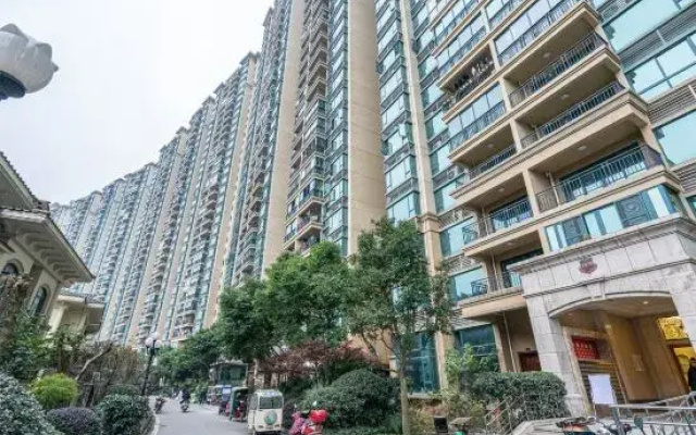 Yanshe Hotel (Meishan Huanglongxi Evergrande Jinbi Tianxia)