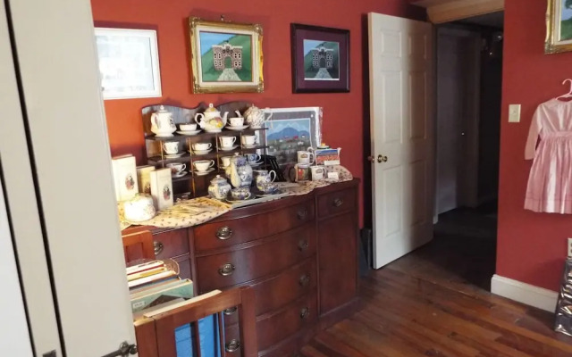 The Tillie Pierce House Inn