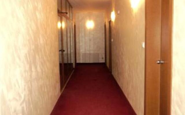 Hotel 007