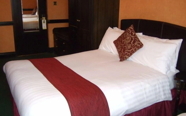 Russell Court Hotel