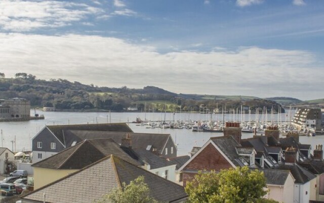 2 Bed- Tamar View by Pureserviced
