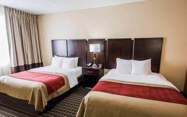 Clarion Inn & Suites Miami International Airport - Image 3