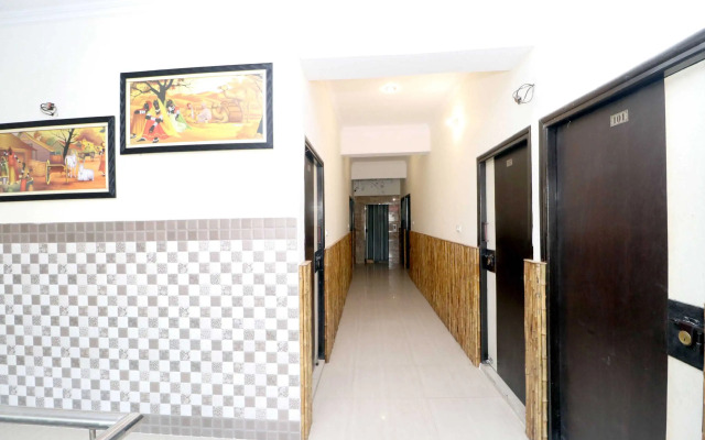 OYO 39812 Welcome Lounge