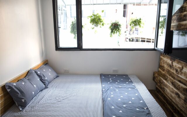 Liiight Homestay