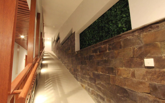 Aquarius Star Hotel