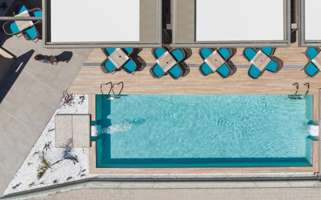 Mare Blue Suites