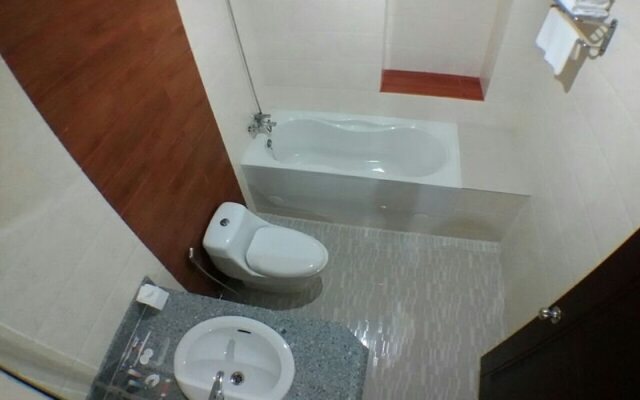 Platinum River View Hotel