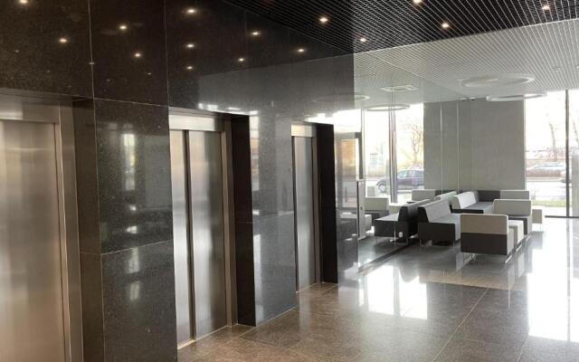 Prymasa Tysiąclecia 83A by Aparthouse