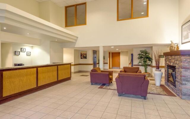 Super 8 Midland