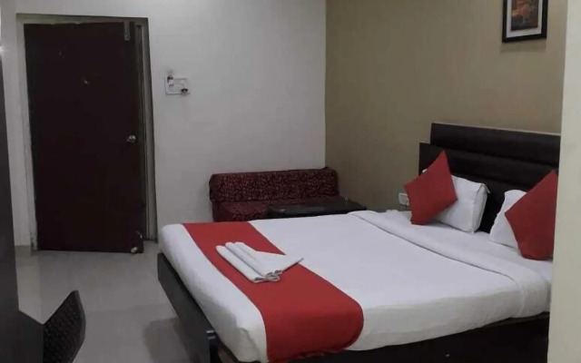 OYO Flagship 8173 Hotel Singh Palace
