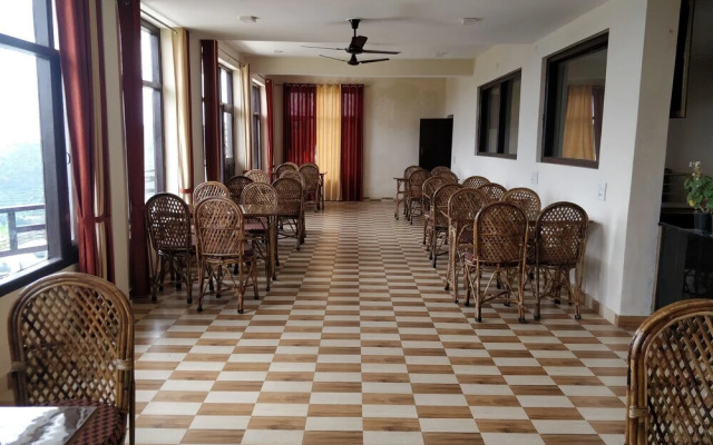 Lord Krishna Himalayan Hotel by OYO Rooms