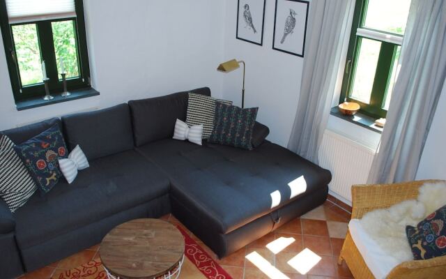Schoenes Ferienhaus in Dargun mit Pool