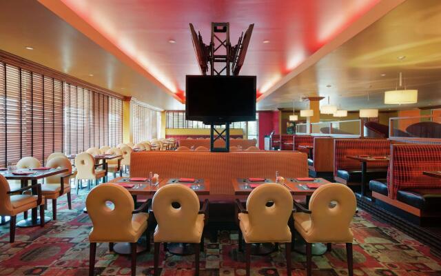 DoubleTree by Hilton Hotel Dallas – Love Field