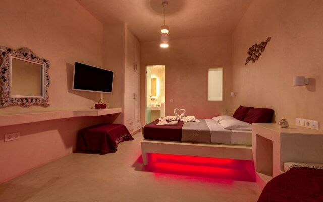 The Muse Of Santorini - Jacuzzi Suites