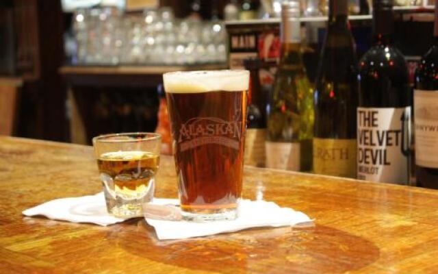 Alaskan Hotel and Bar