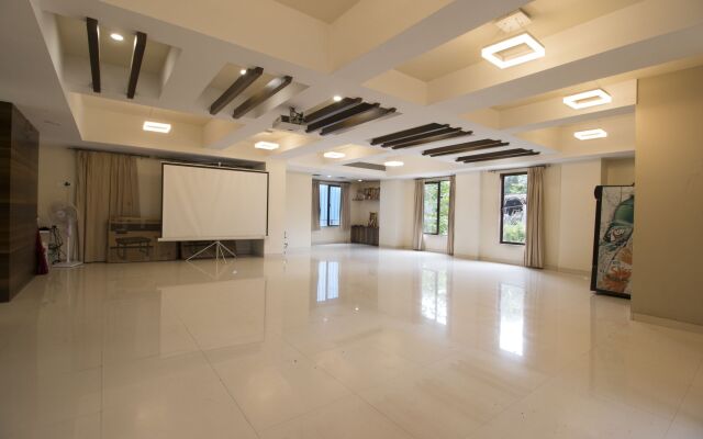 OYO 3716 Hotel Kapil Residency