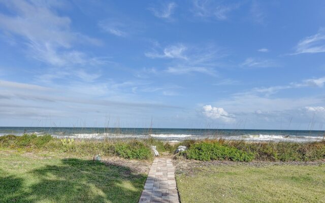 The Cali House by Vtrips