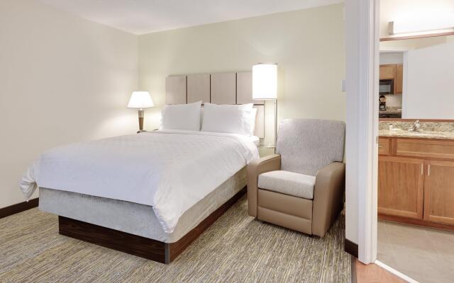 Candlewood Suites Salina by IHG