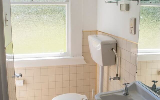 Garston Hotel and Cafe