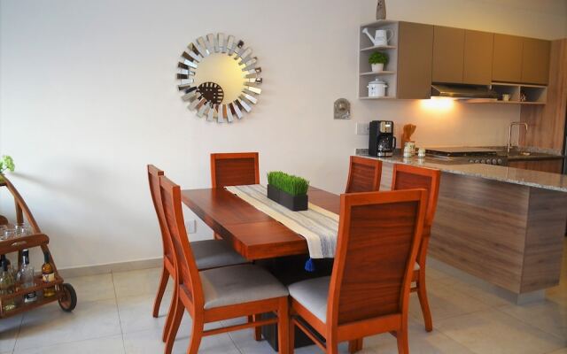 Condo Niza 266 by MDR