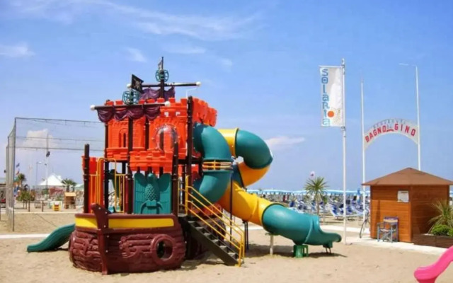 Hotel Carillon