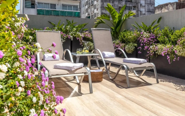 Huinid Obelisco Hotel