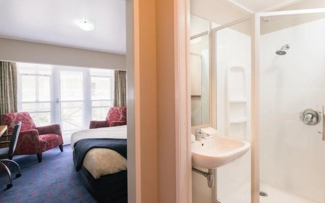 Discovery Settlers Hotel