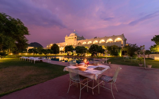 Gulaab Niwaas Palace