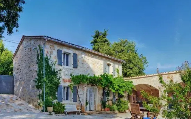 Villa Alisia, a beautiful natural stone house near Poreč
