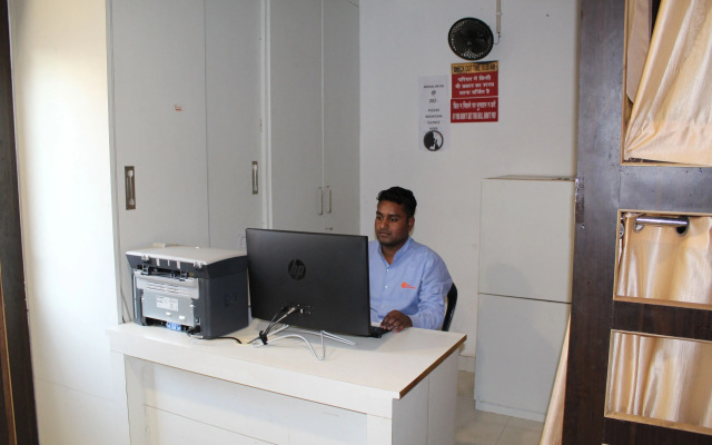 Paradise AC Dormitory