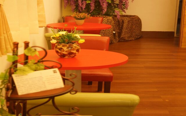 Big Bear Hostel