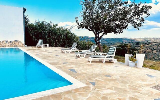 Amazing 2-bed Apartment in Paglieta for 6 People