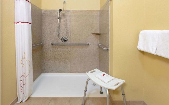 Spark by Hilton Longview