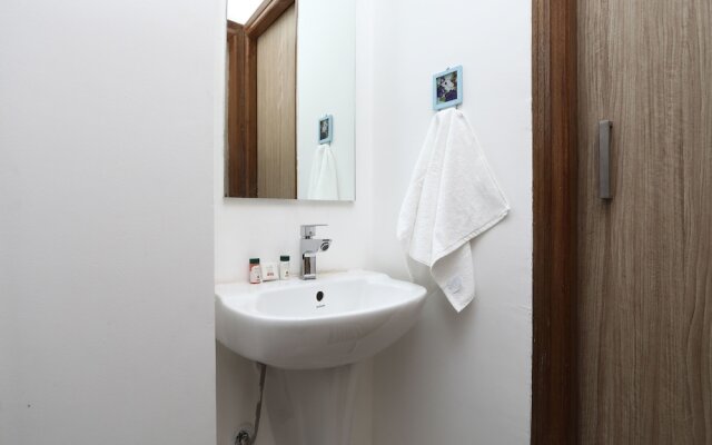 OYO 13172 Home Exotic 1BHK Pacific Golf Estate