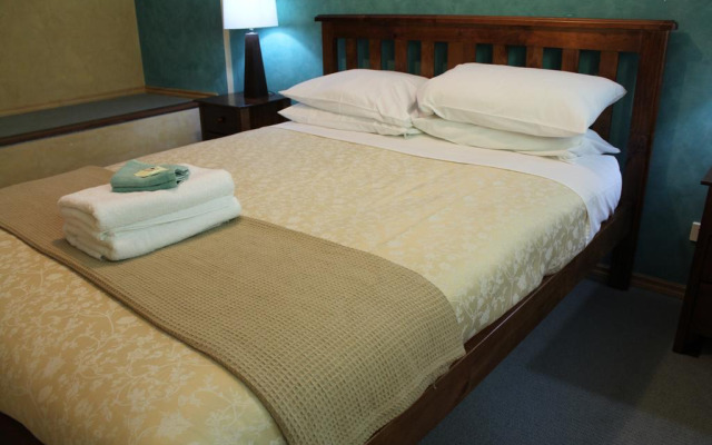 Eastern Reef Cottages