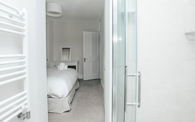 The Dragonfly - Central 2 bedroom house