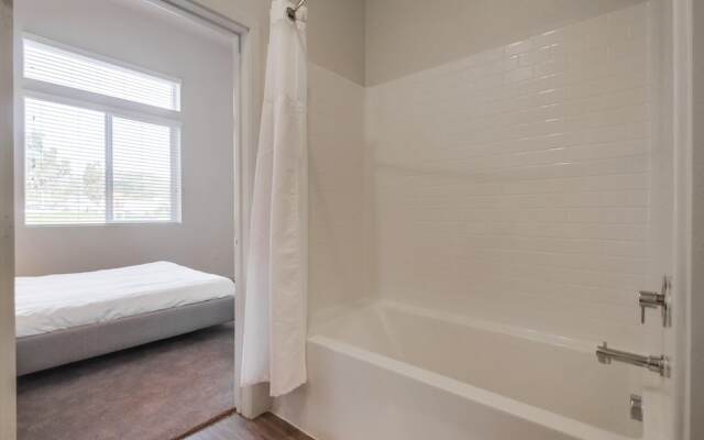 The Luxe Suites of San Marcos