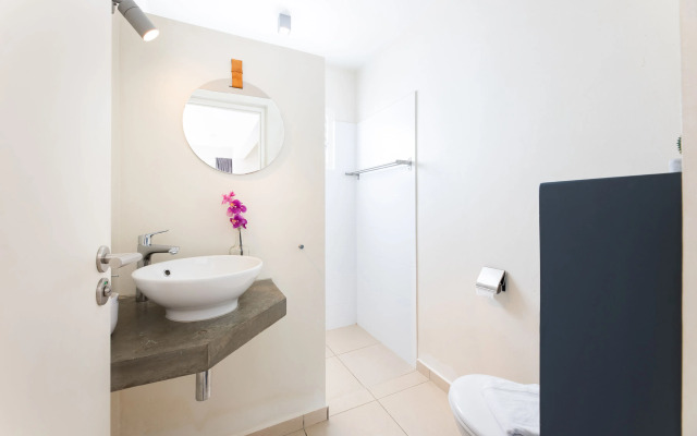 Coral Estate Luxury Resort