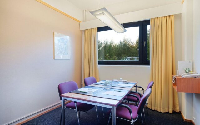 Holiday Inn Helsinki - Vantaa Airport by IHG
