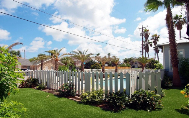 Beach Club Clubhouse 1