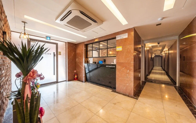 Ilsan (Daehwa) Wainscot Hotel