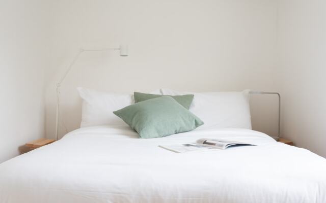 The Holland Park Escape - Modern & Central 2BDR Flat