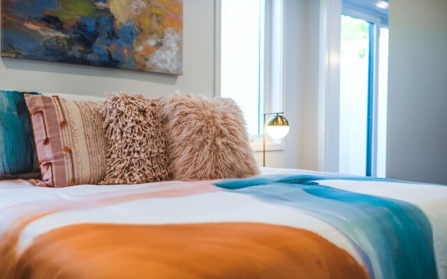 Lido Key Retreat by SKLRP